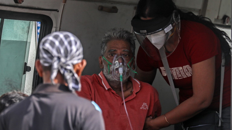 Индия отново с 4000 жертви на COVID-19 за денонощие